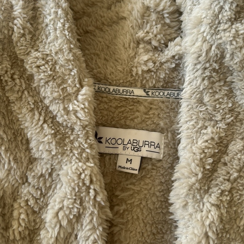 Koolaburra by Ugg cozy Sherpa vest.